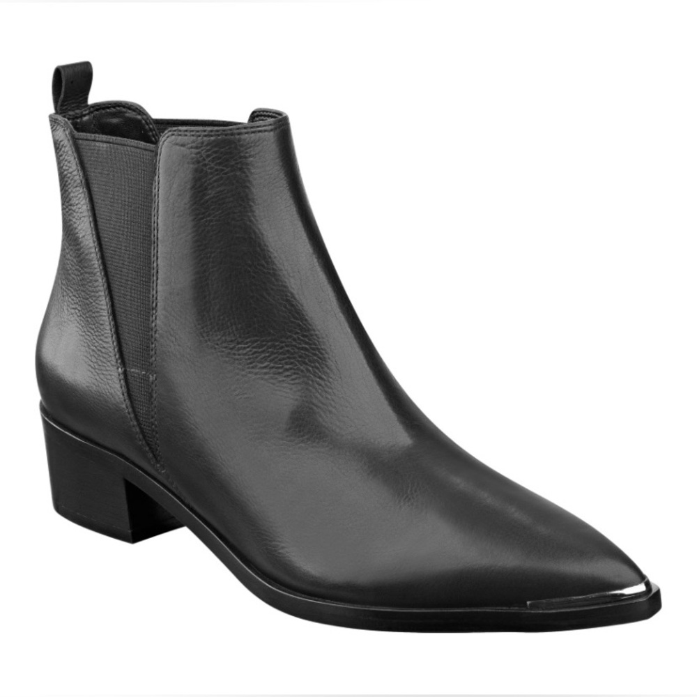 NWOT Marc Fisher Yale Pointy Toe Chelsea Leather Ankle Boot | Size 9 | Black